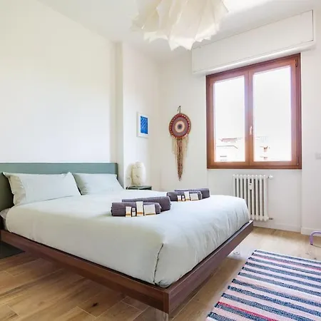 Lägenhet 10 Min Duomo-centro-navigli Luxury 4 Posti *